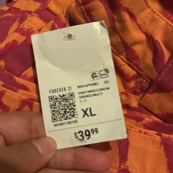 Twill Zebra Print Cargo Pants - Picture 4 of 6